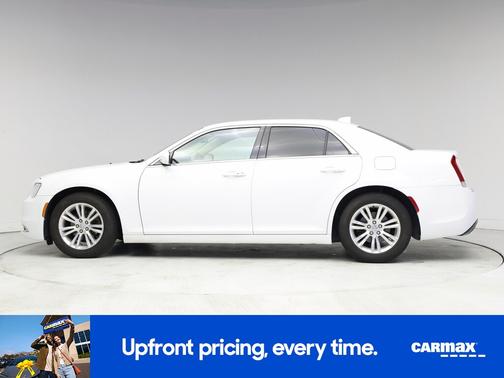 2017 Chrysler 300 Limited