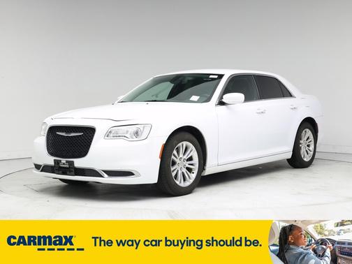 2017 Chrysler 300 Limited