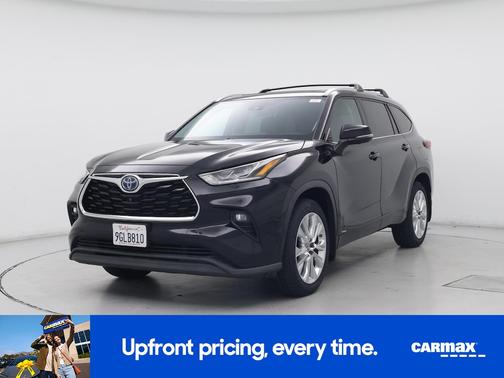 Black 2023 Toyota Highlander Hybrid Limited