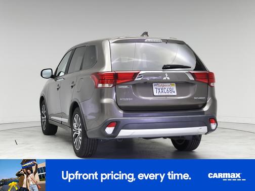 2017 Mitsubishi Outlander ES