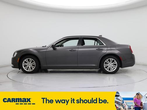 2021 Chrysler 300 Touring
