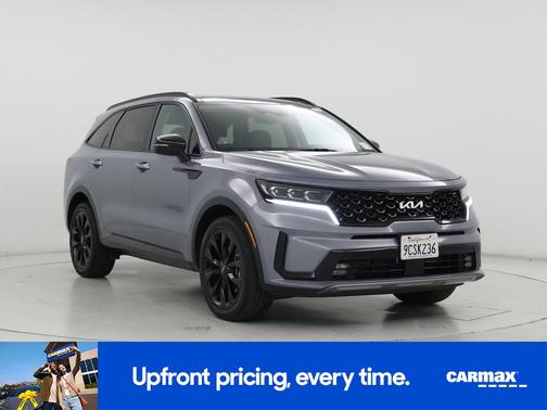 Gray 2022 Kia Sorento SX