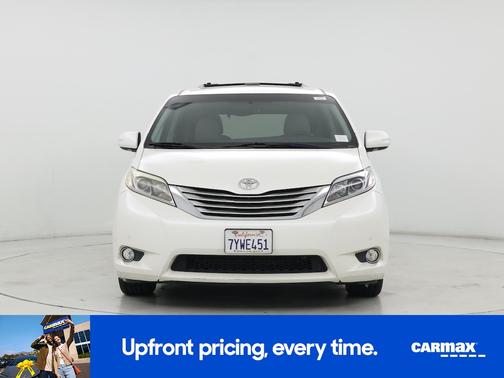 White 2017 Toyota Sienna Limited