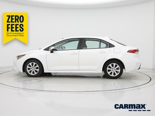 White 2023 Toyota Corolla SE
