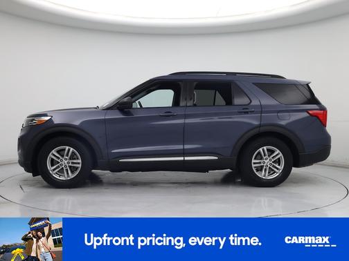 Black 2021 Ford Explorer XLT