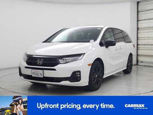 White 2025 Honda Odyssey Sport-L