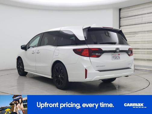 White 2025 Honda Odyssey Sport-L
