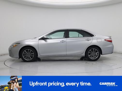 Silver 2017 Toyota Camry SE