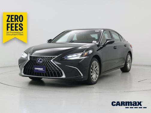 Black 2022 Lexus ES 300h Luxury