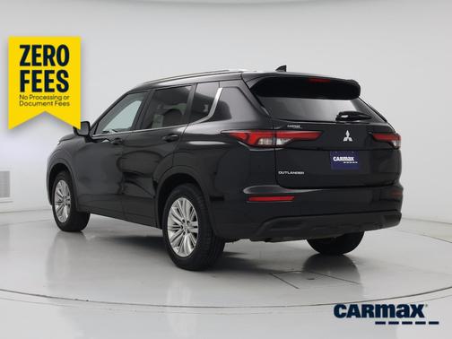 Black 2024 Mitsubishi Outlander ES