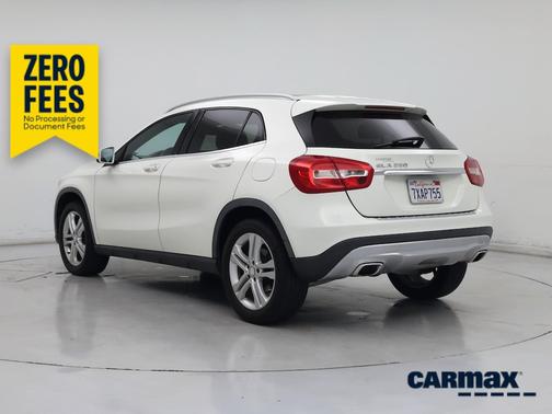 White 2017 Mercedes-Benz GLA 250