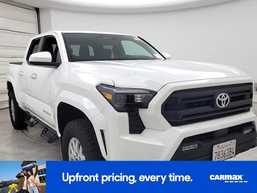 White 2024 Toyota Tacoma SR5