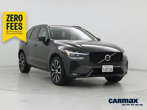 Gray 2024 Volvo XC60 B5 Plus Dark Theme