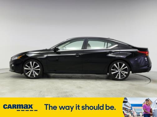 2022 Nissan Altima SR