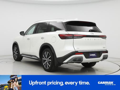 White 2023 INFINITI QX60 Sensory