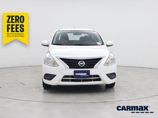 White 2017 Nissan Versa SV