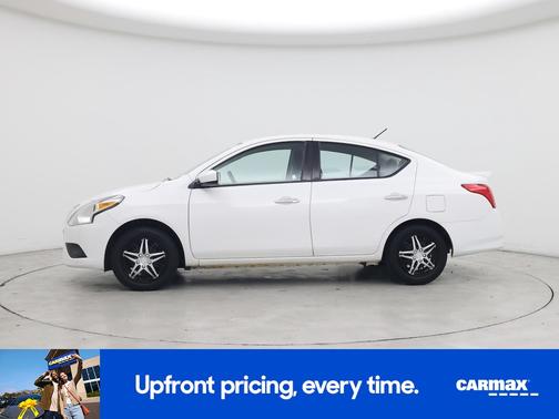 White 2017 Nissan Versa SV