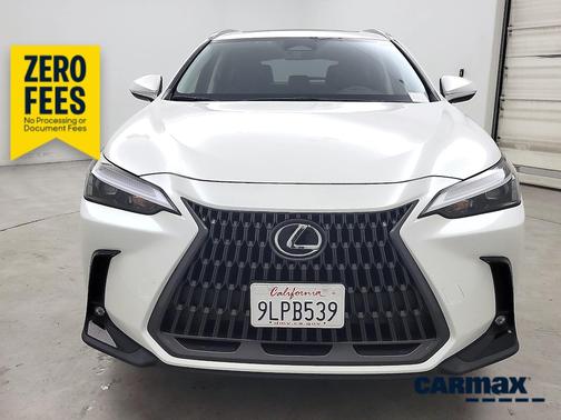 White 2024 Lexus NX 250