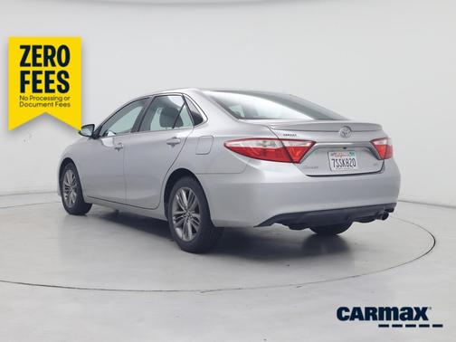 Silver 2016 Toyota Camry SE
