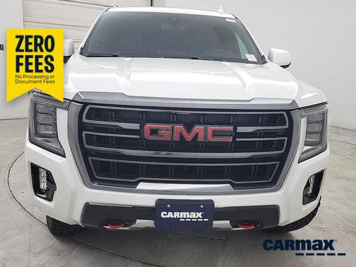 White 2022 GMC Yukon AT4