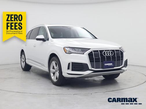 White 2024 Audi Q7 Premium Plus