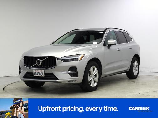 2022 Volvo XC60 B5 Momentum