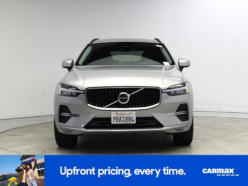 2022 Volvo XC60 B5 Momentum