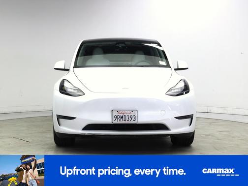 White 2025 Tesla Model Y Long Range