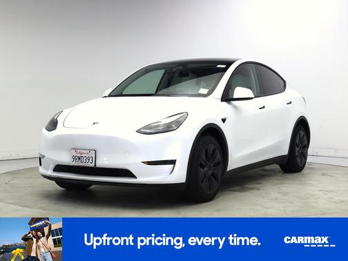White 2025 Tesla Model Y Long Range