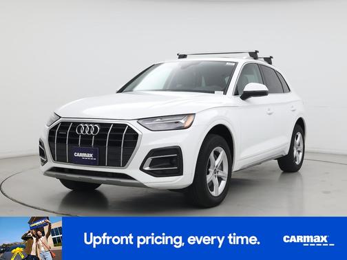 White 2023 Audi Q5 Premium