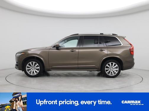 2016 Volvo XC90 T6 Momentum