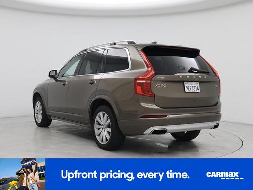 2016 Volvo XC90 T6 Momentum