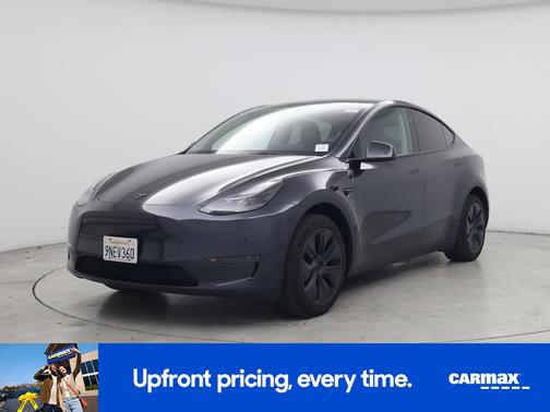 Gray 2024 Tesla Model Y Long Range