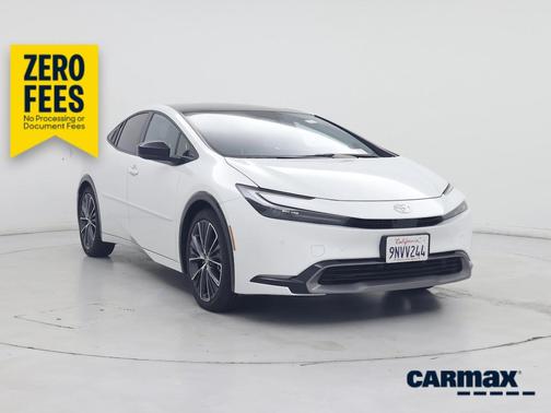 White 2024 Toyota Prius XLE