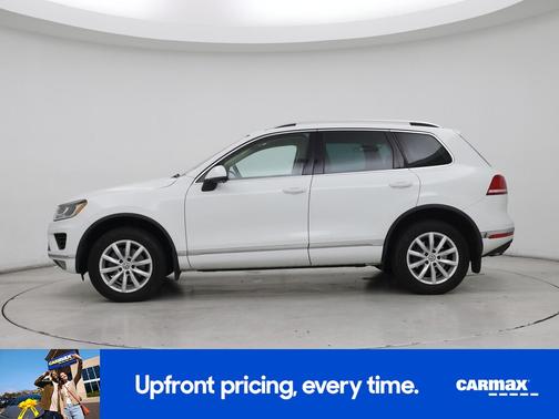 White 2016 Volkswagen Touareg Sport