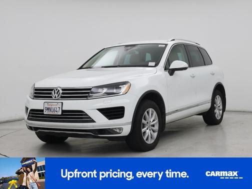 White 2016 Volkswagen Touareg Sport