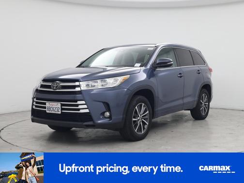 Blue 2017 Toyota Highlander XLE