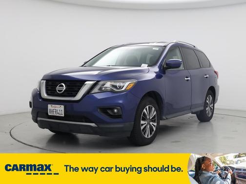 2017 Nissan Pathfinder SV