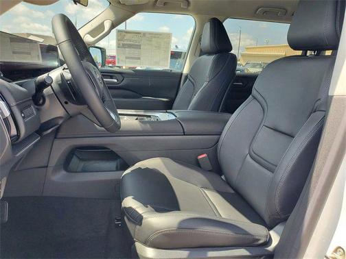 2025 Nissan Armada SV 4WD