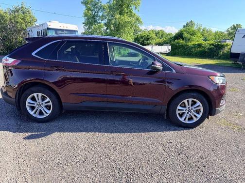 Burgundy 2019 Ford Edge SEL