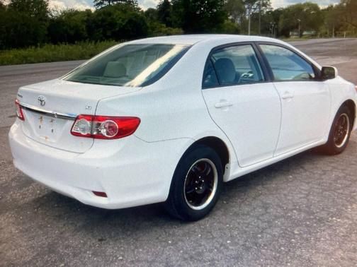 2012 Toyota Corolla LE