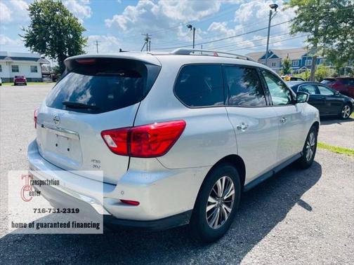 2018 Nissan Pathfinder SL