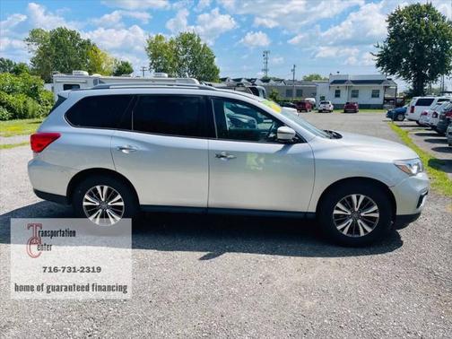 2018 Nissan Pathfinder SL