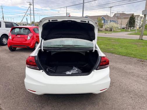 White 2015 Honda Civic EX