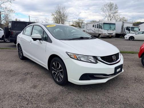 White 2015 Honda Civic EX