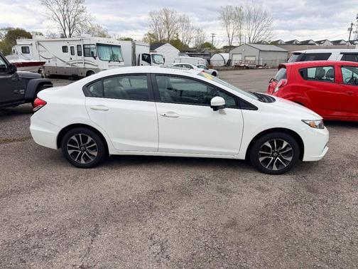 White 2015 Honda Civic EX
