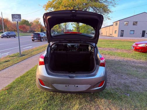 2017 Hyundai Elantra GT Base