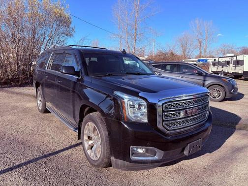Onyx Black 2016 GMC Yukon XL SLE