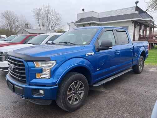 Blue 2016 Ford F-150 XLT