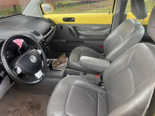 2001 Volkswagen New Beetle GLX